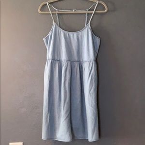 Chambray dress by AEO never worn! Size M